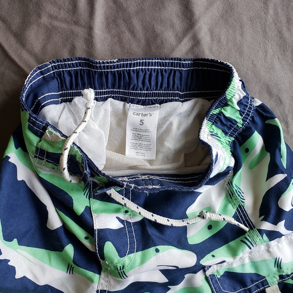 Shark swimming trunks with mesh - Picture 3 of 4